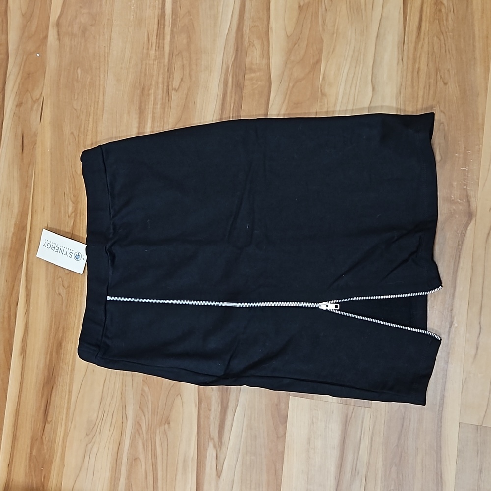 NWT Synergy zip pencil skirt